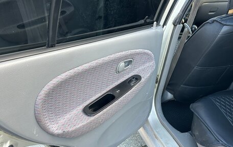 KIA Rio II, 2001 год, 245 000 рублей, 16 фотография