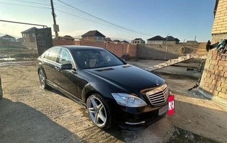 Mercedes-Benz S-Класс, 2011 год, 2 250 000 рублей, 3 фотография