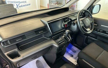 Honda Stepwgn IV, 2016 год, 2 079 000 рублей, 13 фотография