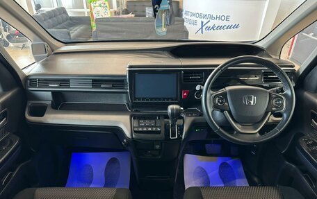 Honda Stepwgn IV, 2016 год, 2 079 000 рублей, 16 фотография