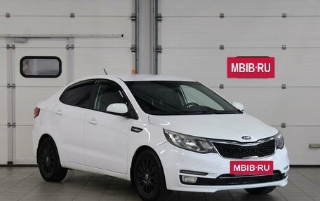 KIA Rio III рестайлинг, 2017 год, 957 000 рублей, 3 фотография