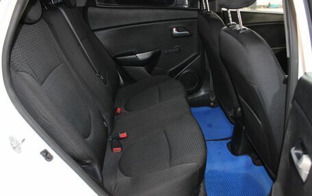 KIA Rio III рестайлинг, 2017 год, 957 000 рублей, 14 фотография