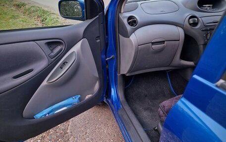 Toyota Vitz, 2002 год, 400 000 рублей, 10 фотография