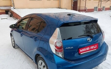 Toyota Aqua I, 2013 год, 950 000 рублей, 3 фотография