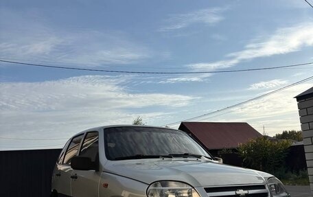 Chevrolet Niva I рестайлинг, 2007 год, 379 000 рублей, 2 фотография