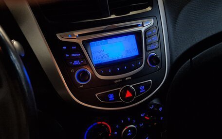 Hyundai Solaris II рестайлинг, 2012 год, 629 000 рублей, 3 фотография