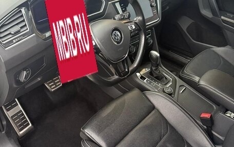 Volkswagen Tiguan II, 2020 год, 3 200 000 рублей, 5 фотография