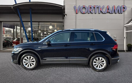 Volkswagen Tiguan II, 2021 год, 2 627 861 рублей, 8 фотография