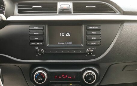 KIA Rio IV, 2018 год, 1 330 000 рублей, 15 фотография