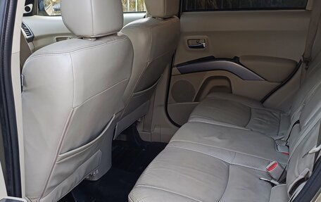 Mitsubishi Outlander III рестайлинг 3, 2008 год, 649 000 рублей, 6 фотография