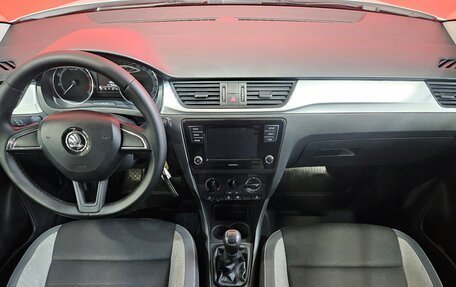 Skoda Rapid I, 2017 год, 1 049 000 рублей, 9 фотография
