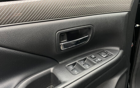 Mitsubishi Outlander III рестайлинг 3, 2019 год, 1 799 000 рублей, 7 фотография