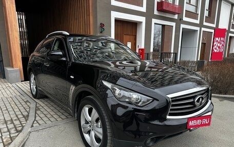 Infiniti FX II, 2012 год, 2 250 000 рублей, 3 фотография