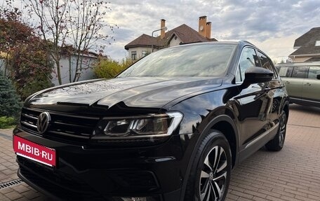 Volkswagen Tiguan II, 2020 год, 3 400 000 рублей, 2 фотография