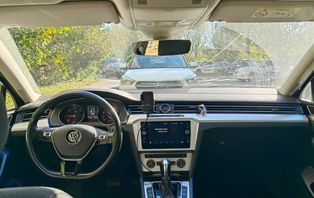 Volkswagen Passat B8 рестайлинг, 2019 год, 2 200 000 рублей, 17 фотография