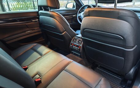 BMW 7 серия, 2013 год, 2 600 000 рублей, 16 фотография