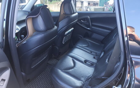 Toyota RAV4, 2010 год, 1 700 000 рублей, 2 фотография