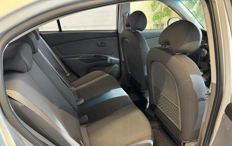 KIA Rio II, 2010 год, 650 000 рублей, 10 фотография