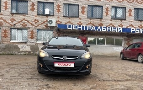 Opel Astra J, 2013 год, 745 000 рублей, 1 фотография