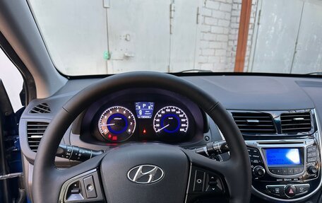 Hyundai Solaris II рестайлинг, 2013 год, 850 000 рублей, 13 фотография