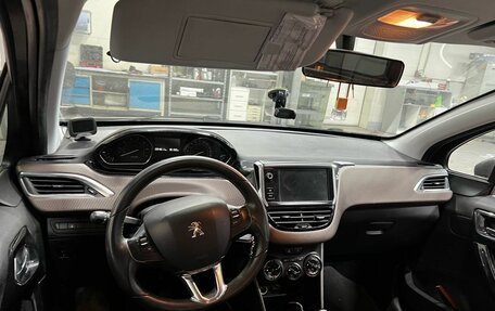 Peugeot 2008 II, 2014 год, 920 000 рублей, 7 фотография