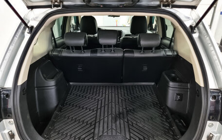Mitsubishi Outlander III рестайлинг 3, 2018 год, 1 920 000 рублей, 13 фотография