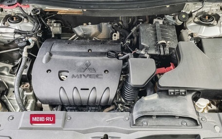 Mitsubishi Outlander III рестайлинг 3, 2018 год, 1 920 000 рублей, 14 фотография