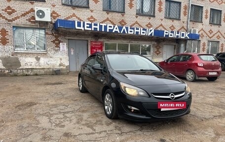 Opel Astra J, 2013 год, 745 000 рублей, 2 фотография