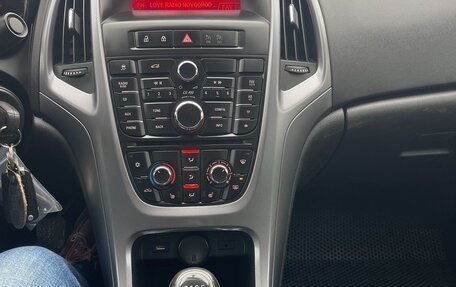 Opel Astra J, 2013 год, 745 000 рублей, 16 фотография