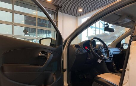 Volkswagen Polo VI (EU Market), 2014 год, 990 000 рублей, 21 фотография