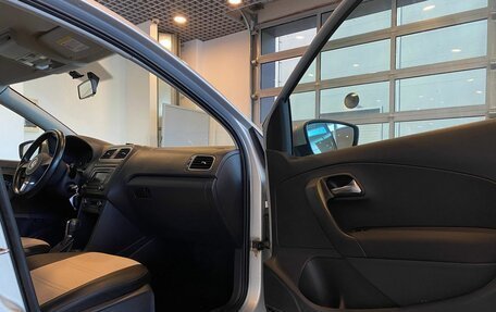 Volkswagen Polo VI (EU Market), 2014 год, 990 000 рублей, 27 фотография