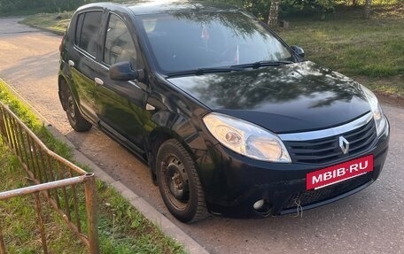 Renault Sandero I, 2011 год, 460 000 рублей, 2 фотография