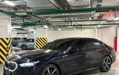 BMW 5 серия, 2024 год, 8 300 000 рублей, 9 фотография