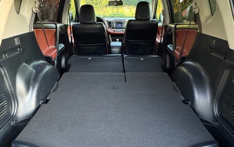 Toyota RAV4, 2014 год, 1 800 000 рублей, 29 фотография