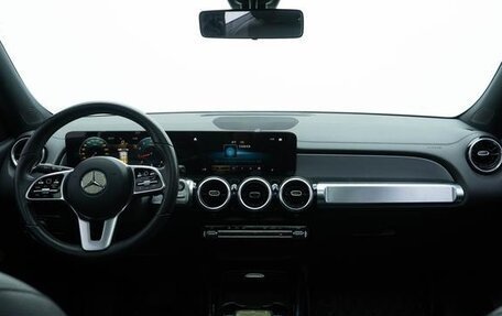 Mercedes-Benz GLB, 2021 год, 2 484 000 рублей, 10 фотография