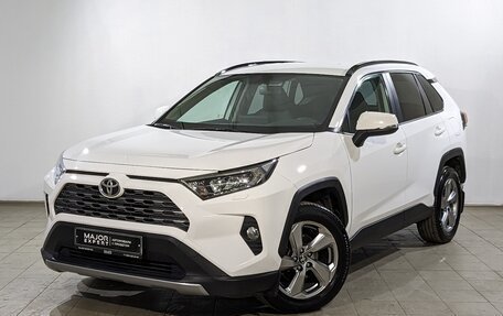 Toyota RAV4, 2019 год, 3 150 000 рублей, 1 фотография
