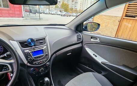 Hyundai Solaris II рестайлинг, 2013 год, 850 000 рублей, 14 фотография