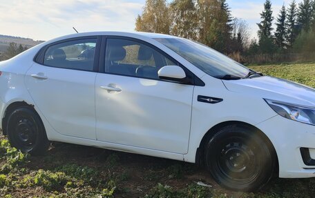 KIA Rio III рестайлинг, 2014 год, 650 000 рублей, 2 фотография