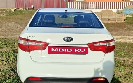KIA Rio III рестайлинг, 2014 год, 650 000 рублей, 4 фотография