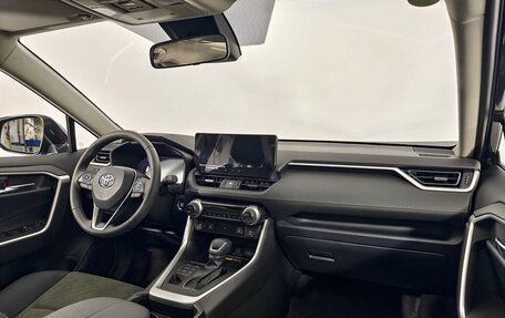 Toyota RAV4, 2024 год, 4 590 000 рублей, 14 фотография