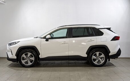 Toyota RAV4, 2019 год, 3 150 000 рублей, 8 фотография