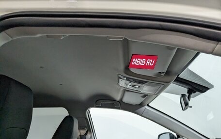 Toyota RAV4, 2019 год, 3 150 000 рублей, 15 фотография