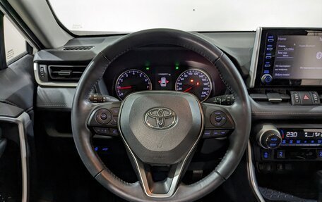 Toyota RAV4, 2019 год, 3 150 000 рублей, 27 фотография