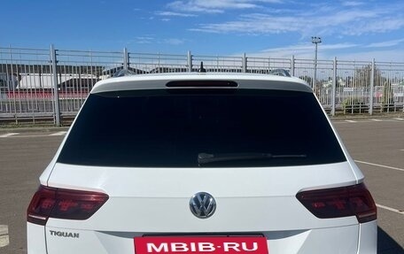 Volkswagen Tiguan II, 2019 год, 2 700 000 рублей, 2 фотография