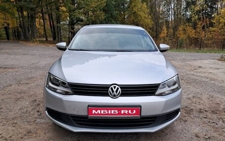 Volkswagen Jetta VI, 2013 год, 1 180 000 рублей, 1 фотография