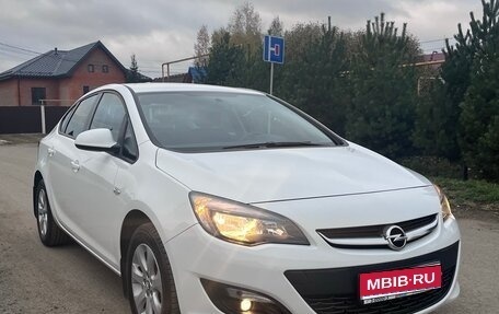 Opel Astra J, 2014 год, 1 096 000 рублей, 1 фотография