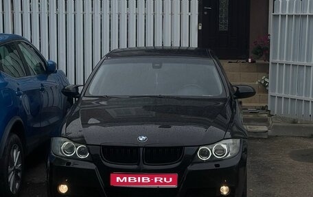 BMW 3 серия, 2006 год, 850 000 рублей, 1 фотография