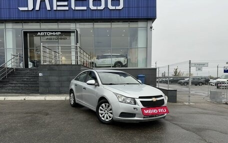 Chevrolet Cruze II, 2011 год, 700 000 рублей, 3 фотография