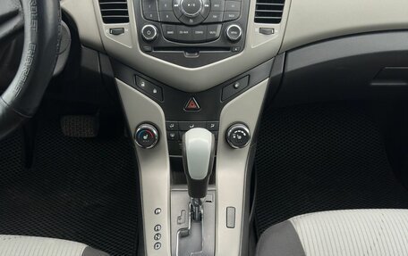 Chevrolet Cruze II, 2011 год, 700 000 рублей, 11 фотография