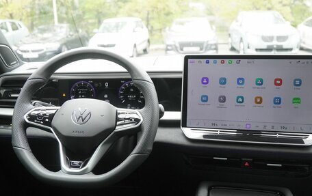 Volkswagen Teramont, 2025 год, 6 350 000 рублей, 15 фотография